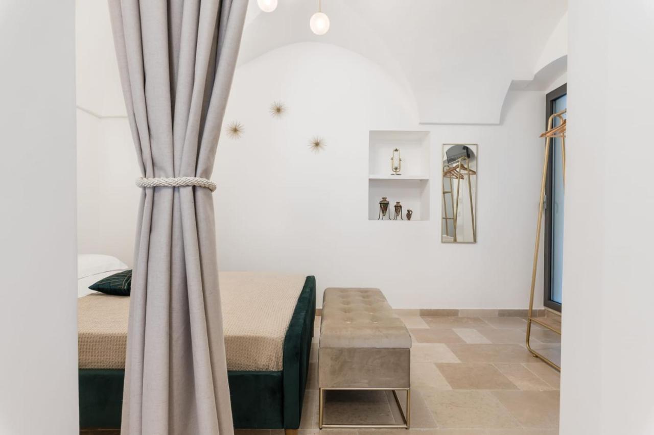 Alba Luxury Suite Остуни Екстериор снимка