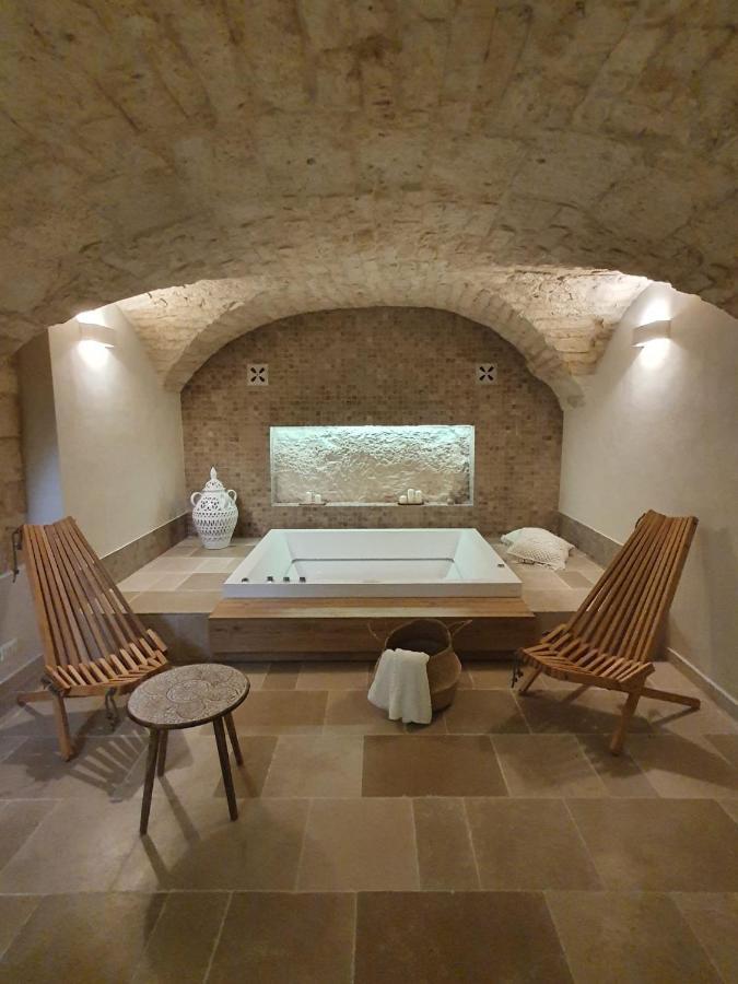 Alba Luxury Suite Остуни Екстериор снимка